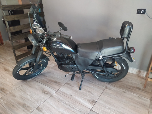 Suzuki Intruder 125