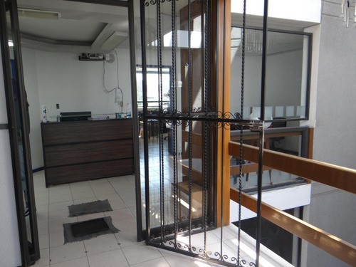 Edificio Comercial En Venta En Col. El Mirador, Puebla.