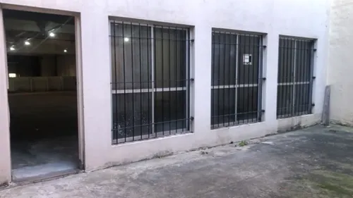 Foto 14 — Zona De Alto Transito Local 186m2 Totales Luz Trifásica Planta Libre