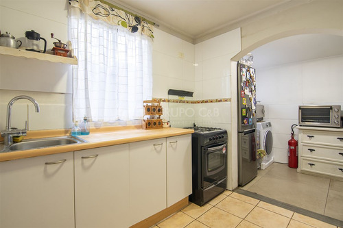 Casa En Venta De 3 Dorm. Avda. Las Perdices, Puente Alto