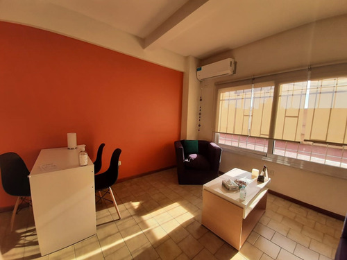 Imagen 6 de 15 de Oficina En Venta En Edificio Arrayanes. Cipolletti