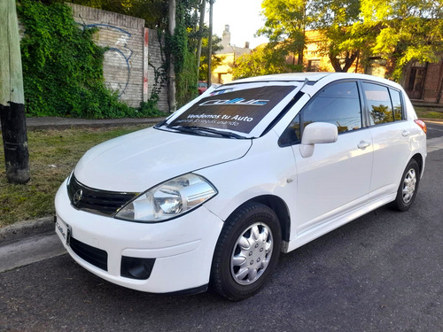 Nissan Tiida 1.8 Visia 5 p