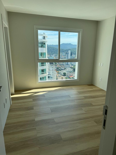 Apartamento Lindíssimo Trigésimo Andar Em Bc