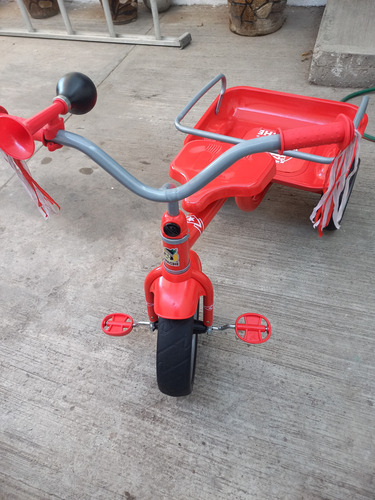 Triciclo Apache R12 En Excelentes Condiciones (Usado)