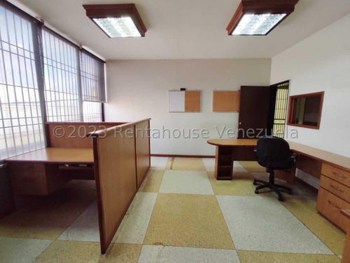 Imagen 16 de 30 de Oficina En En Venta En El Centro De Barquisimeto, Lara _ Monica Carrasquel 0424/556.57.59#