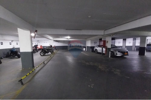 Excelente Ubicación Y Comodidad A Pasos Del Metro