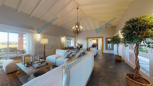Toscana Style House