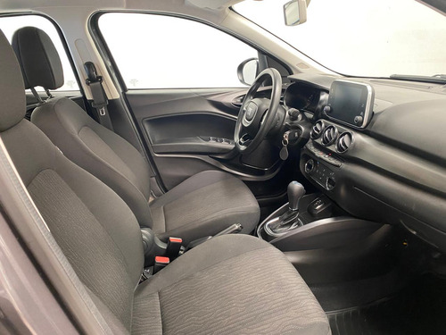 Fiat Cronos 1.3 Drive Cvt