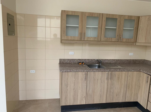 Casa En Venta En Conjunto Valle De Los Chillos