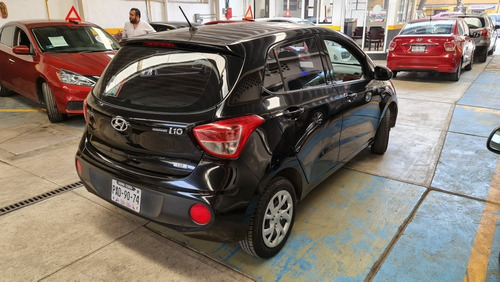 Imagen 4 de 15 de Hyundai Grand I10 2018 1.3 Gl Mid Mt