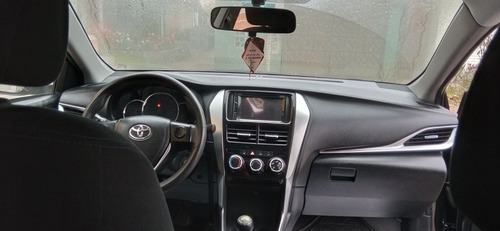 Toyota Yaris Gli 1.3 M/t