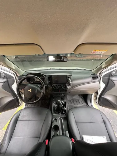 Mitsubishi L200 2.5l