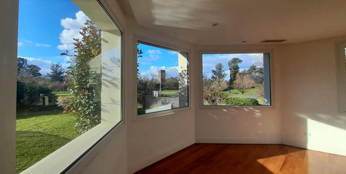 Imagen 24 de 30 de Impactante Casa En Alquiler Ayres Del Pilar Con 5 Dormitorios Y Excelente Diseño