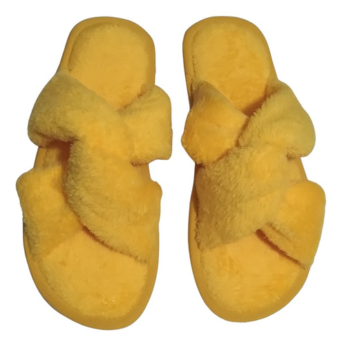 Pantuflas, Amarillas En Suavetina. Talla 36