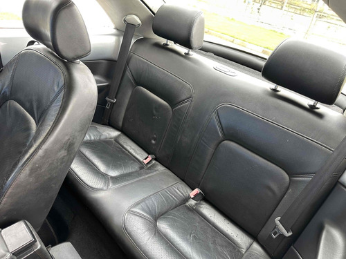 Volkswagen New Beetle 2.0 MI 8V GASOLINA 2P AUTOMÁTICO