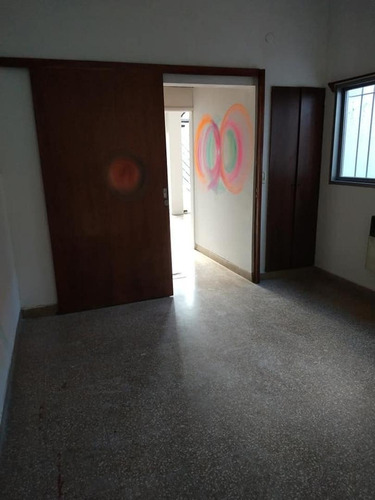 Imagen 21 de 30 de Venta Local Comercial + Departamento Con Patio 530 E/6 Y 7