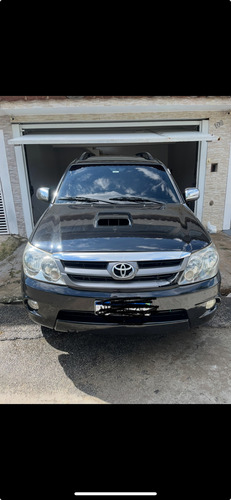 Toyota Hilux SW4 3.0 Srv 7l 4x4 Aut. 5p
