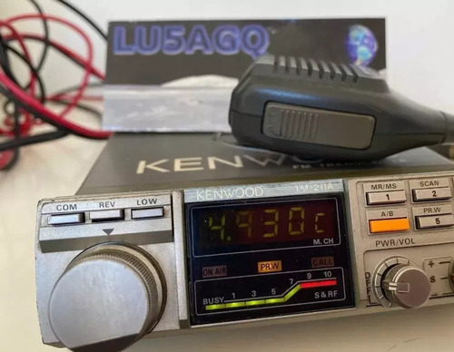 Imagen 1 de 6 de Tranceptor Móvil Kenwood Tm-211
