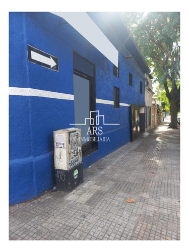 Alquilo Local Comercial . Excelente Esquina ! Cerro Largo Y Gaboto .