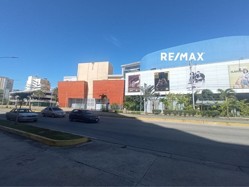 Imagen 19 de 20 de Apartamento Con Vista Al Mar En Urbanización Costa Azul, Isla De Margarita