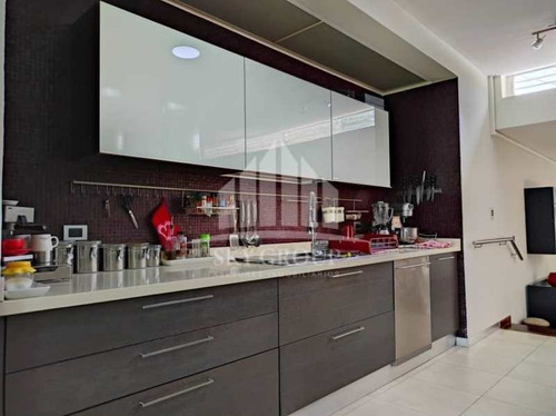 Imagen 11 de 16 de Gabriel Rivas Vende Casa En Urb. Guataparo Valencia Cod: Lemc-400