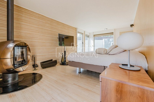 Casa En Venta De 5 Dorm. En Sector La Reserva Chicureo
