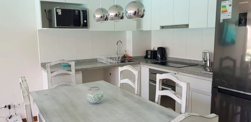 Arriendo Depto Cómodo Y Acogedor 2 Dorm Y 2 Baños