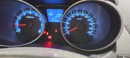 Imagen 5 de 9 de Hyundai Tucson Gl 2.0 2wd