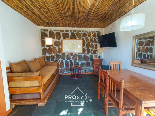 Turístico En Venta Los Molles, La Ligua, 5 Cabañas Y Más.