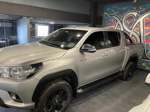 Toyota Hilux 2.8 Cd Srv Pack 177cv 4x2 2016