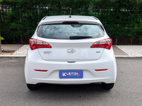 Imagem 3 de 12 de Hyundai Hb20 1.0 Comfort 12v Flex 4p Manual