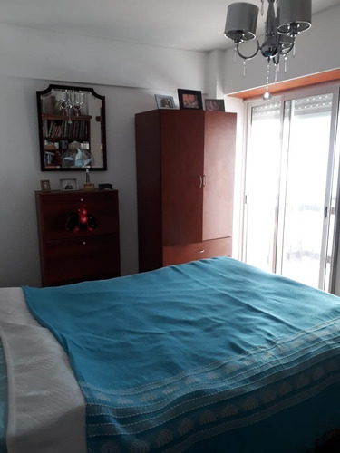 Imagen 8 de 18 de Gran Departamento Frente Al Mar, Centrico De Tres Ambientes Grandes, Excelente Estado