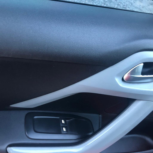Peugeot 208 1.5 Active 2014