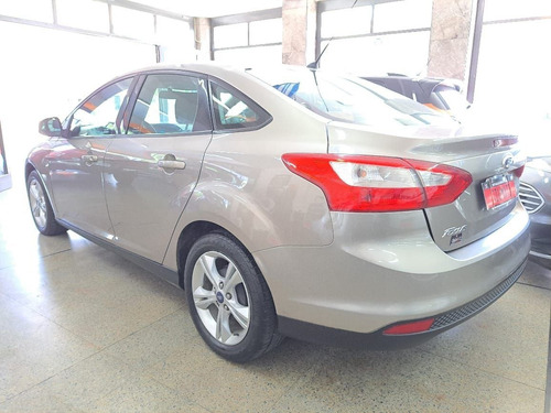 Imagen 4 de 15 de Ford Focus 1.6 S 4 Puertas. Año 2014. Excelente Estado