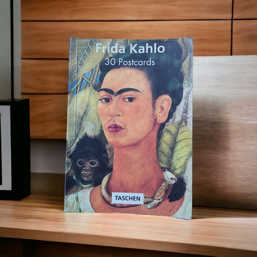 Frida Kahlo. 30 Postcards. Editorial Taschen