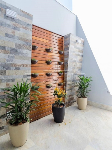 Sobrado - Centro - Ref: 25504 - V-25504