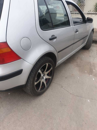 Volkswagen 2002 Motor 1.6 Gasolina 5 Puertas