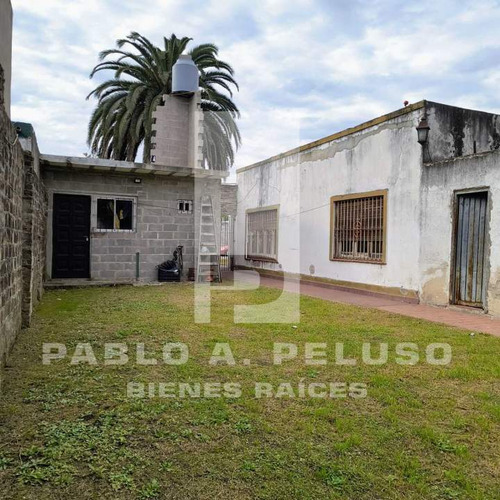 Casa 4 Ambientes Y Monoambiente En Merlo. Zona Oeste. Buenos Aires
