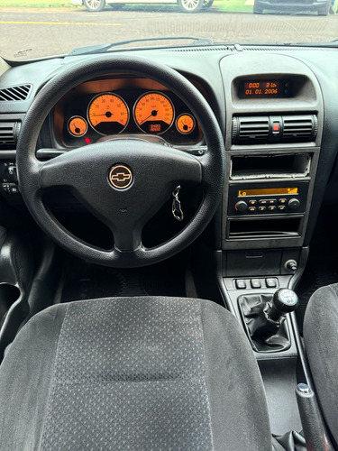 Chevrolet Astra 2.0 Advantage Flex Power 5p