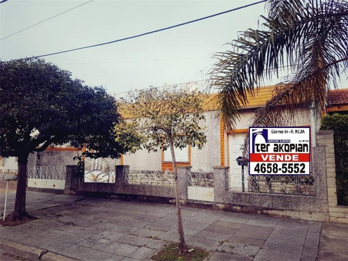 Terreno En Venta En Villa Luzuriaga - Aceptan Metros