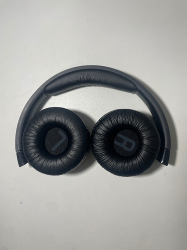Fone De Ouvido Bluetooth Sem Fio Tune 600btnc Jbl - Preto Preto (Usado)