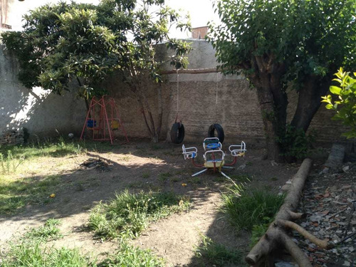 Imagen 7 de 10 de Casa 4 Ambientes A Remodelar En Villa Luzuriaga