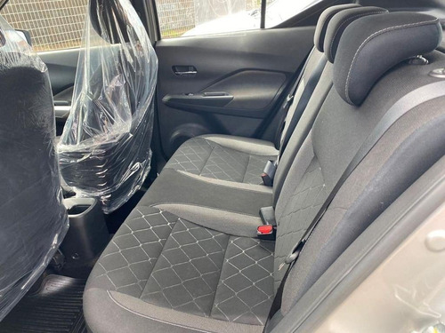 Nissan Kicks 1.6 16V FLEXSTART SV 4P XTRONIC