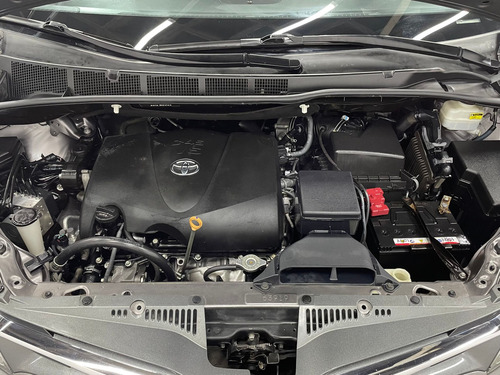 Toyota Sienna 3.5 Limited At