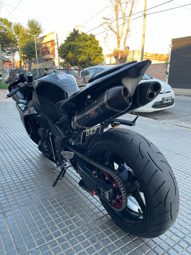 Yamaha R1