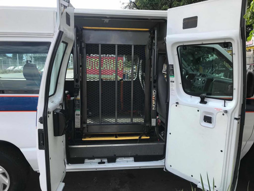 Imagen 12 de 14 de Rampa Para Silla De Ruedas, Ford Econoline, Minusvalidos