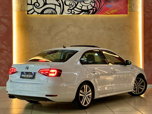 Volkswagen Jetta 2.0 Tsi Highline 4p