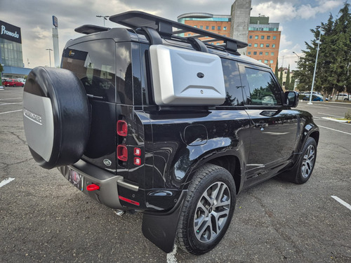 Land Rover Defender 90 Dynamic 2022