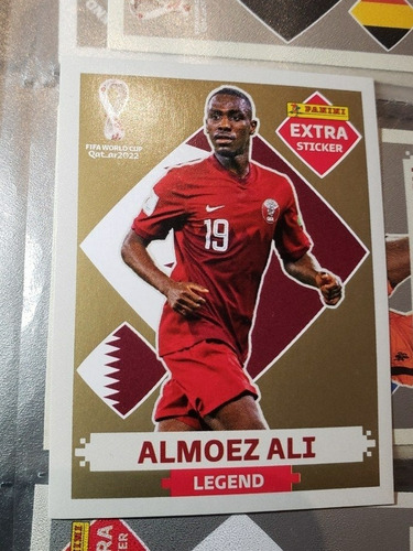 Extra Stiker Almoez Ali Legend Oro Panini Qatar 2022 