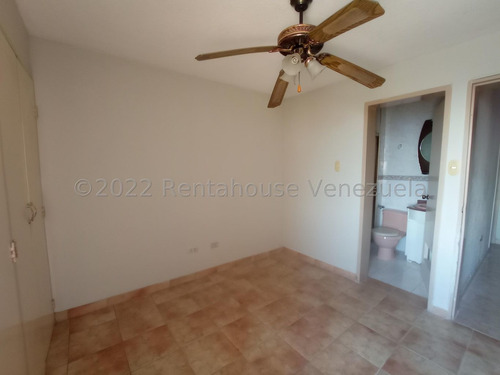 Imagen 15 de 16 de Apartamento Venta Andres Bello Las Delicias Estef 22-20008